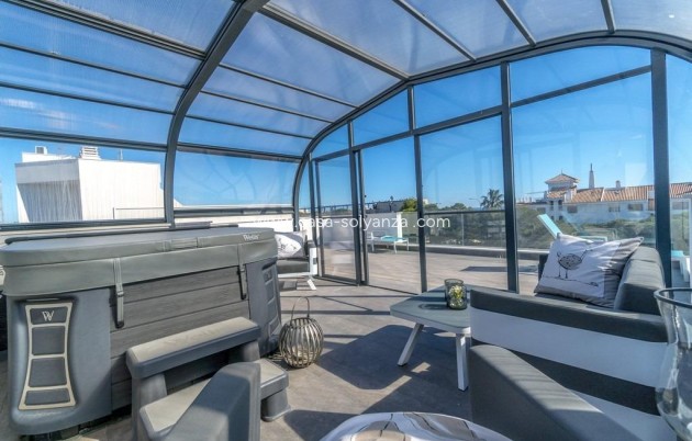 Resale - Villa - Orihuela Costa - Campoamor