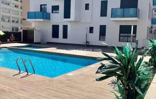 Herverkoop - Appartement / flat - Torrevieja - Estacion Autobuses