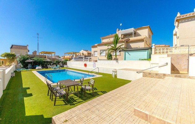 Herverkoop - Villa - Orihuela Costa - Las Filipinas