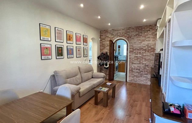 Herverkoop - Appartement / flat - Torrevieja - Aguas nuevas
