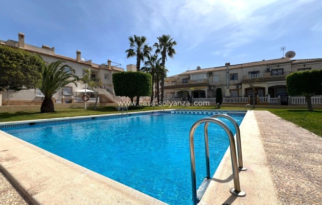 Herverkoop - Bungalow - Torrevieja - Aguas nuevas