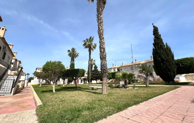 Herverkoop - Bungalow - Torrevieja - Aguas nuevas