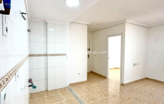 Herverkoop - Appartement / flat - Torrevieja - Center