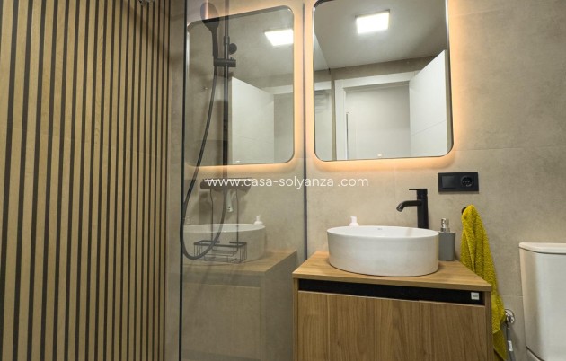 Herverkoop - Appartement / flat - Torrevieja - Center