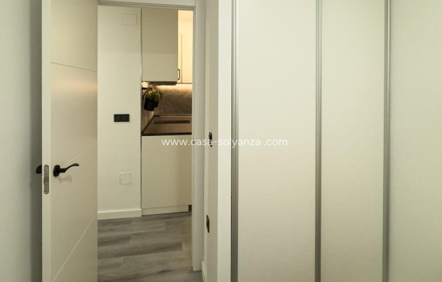 Herverkoop - Appartement / flat - Torrevieja - Center