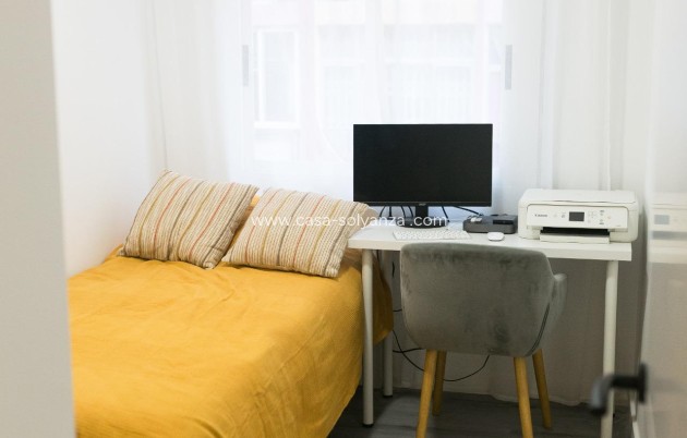Herverkoop - Appartement / flat - Torrevieja - Center