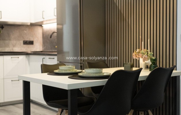 Herverkoop - Appartement / flat - Torrevieja - Center