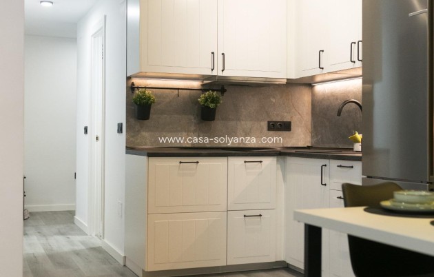 Herverkoop - Appartement / flat - Torrevieja - Center