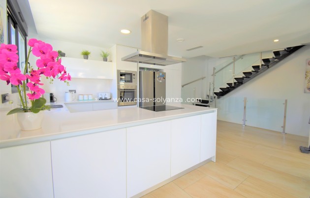 Resale - Villa - Orihuela Costa - Villamartín