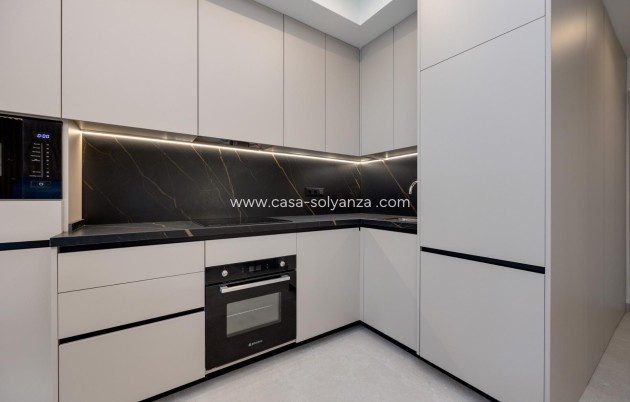 Obra nueva - Apartamento / piso - Guardamar del Segura - Avda del Puerto