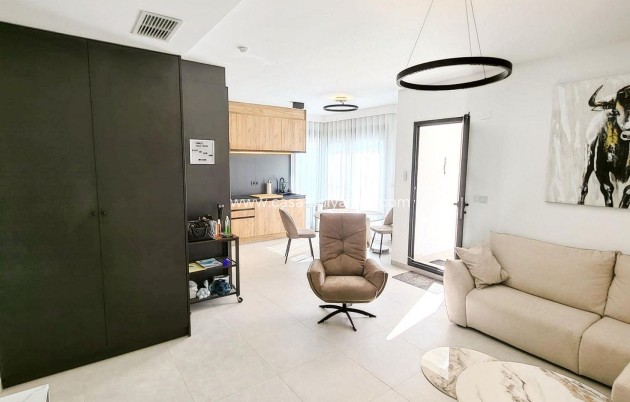 Resale - Apartment / flat - San Miguel de Salinas