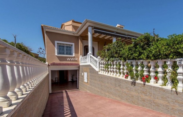 Resale - Villa - Torrevieja - La Mata