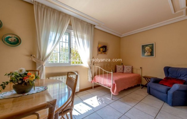 Resale - Villa - Torrevieja - La Mata