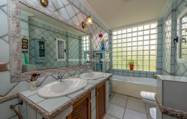 Resale - Villa - Torrevieja - La Mata