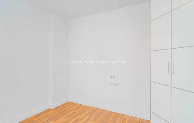 Resale - Apartament - Torrevieja