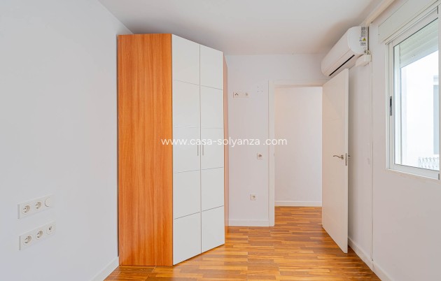Resale - Apartament - Torrevieja