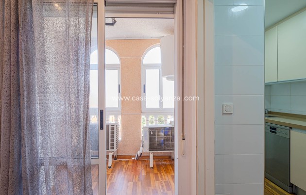 Resale - Apartament - Torrevieja