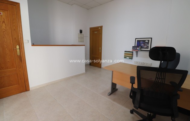 Resale - Commercial - Jacarilla
