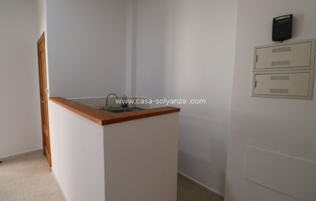 Resale - Commercial - Jacarilla
