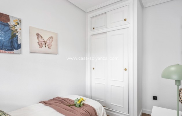 Herverkoop - Appartement / flat - Orihuela Costa - La Florida