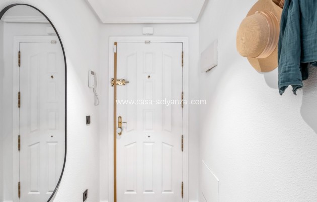 Herverkoop - Appartement / flat - Orihuela Costa - La Florida