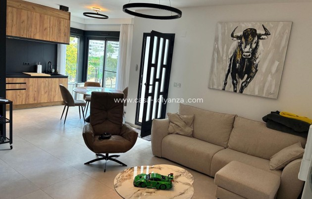 Resale - Apartment / flat - San Miguel de Salinas