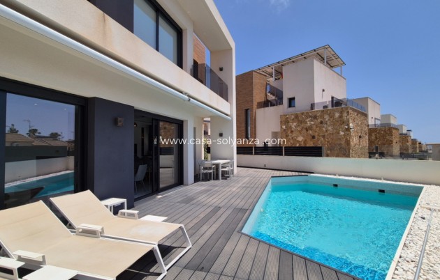 Resale - Villa - Torrevieja - Costa Blanca