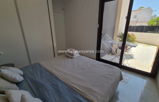 Resale - Villa - Torrevieja - Costa Blanca