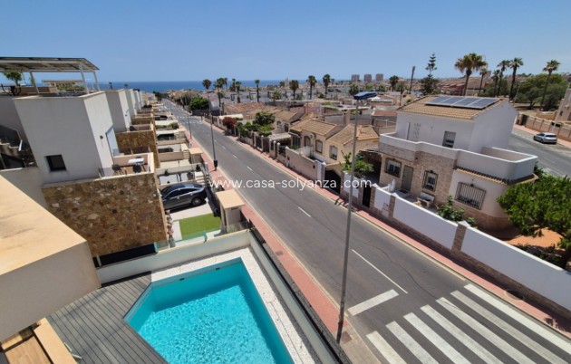 Resale - Villa - Torrevieja - Costa Blanca