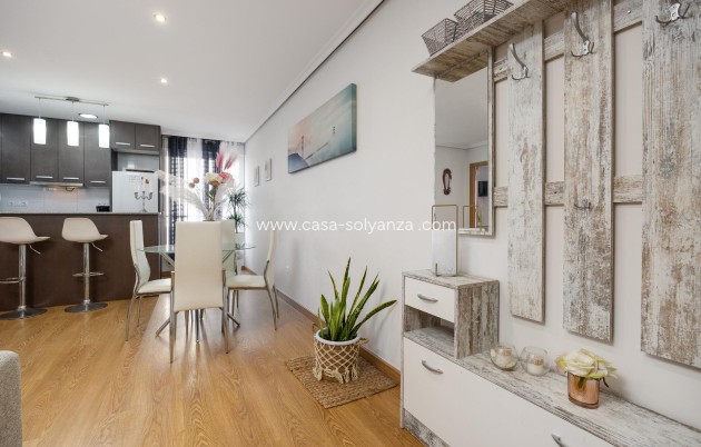 Herverkoop - Appartement / flat - Torrevieja - Center