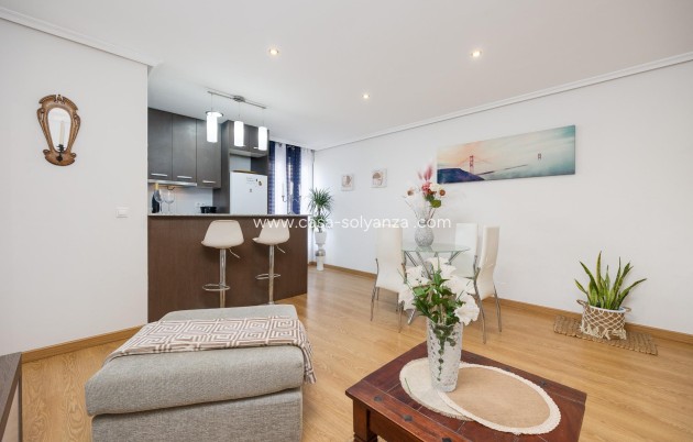 Herverkoop - Appartement / flat - Torrevieja - Center