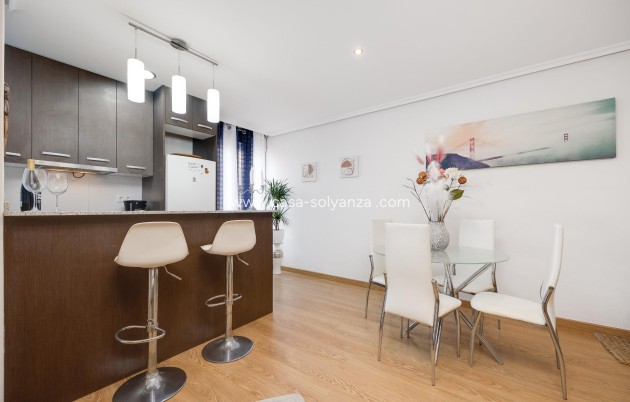 Herverkoop - Appartement / flat - Torrevieja - Center