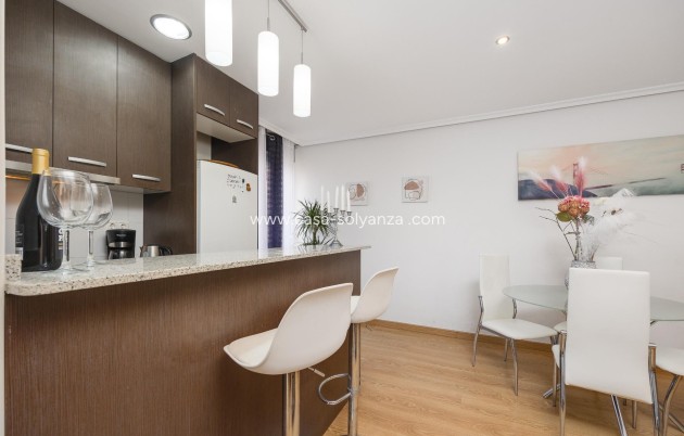 Herverkoop - Appartement / flat - Torrevieja - Center