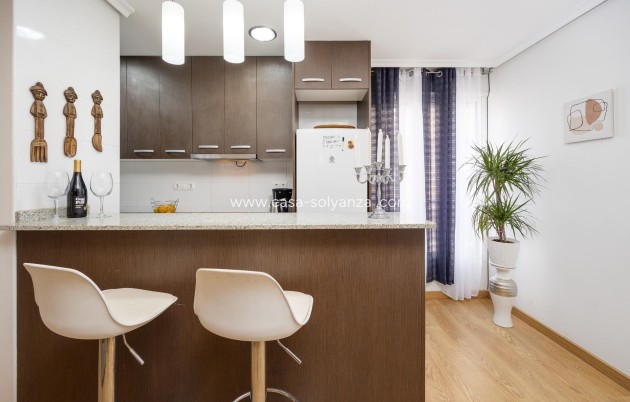 Herverkoop - Appartement / flat - Torrevieja - Center
