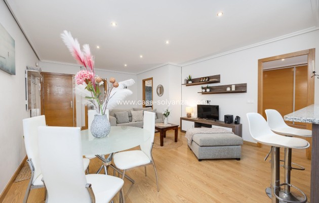 Herverkoop - Appartement / flat - Torrevieja - Center