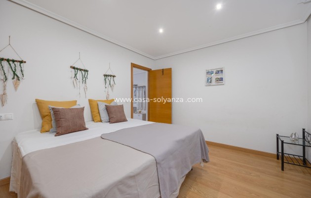 Herverkoop - Appartement / flat - Torrevieja - Center