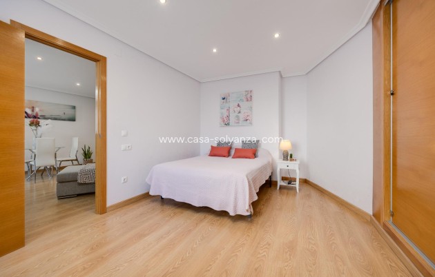 Herverkoop - Appartement / flat - Torrevieja - Center