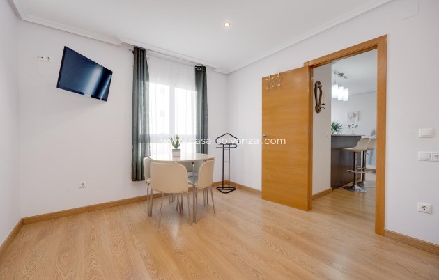 Herverkoop - Appartement / flat - Torrevieja - Center