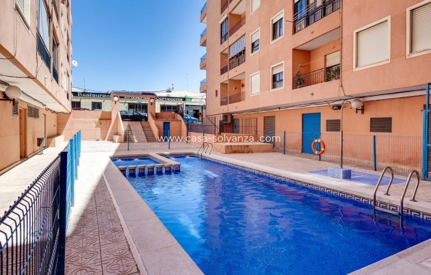 Herverkoop - Appartement / flat - Torrevieja - Center