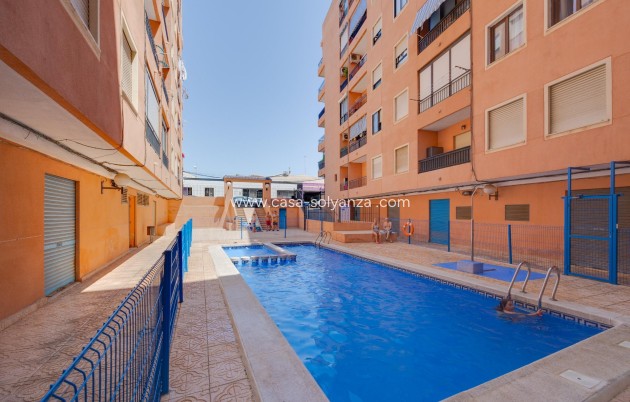 Herverkoop - Appartement / flat - Torrevieja - Center