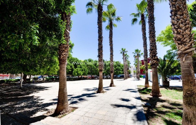 Herverkoop - Appartement / flat - Torrevieja - Center