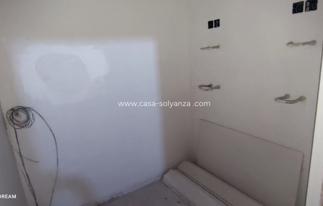 Resale - Apartment / flat - Caudete