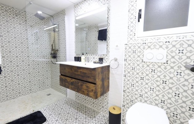 Herverkoop - Appartement / flat - Torrevieja - Center