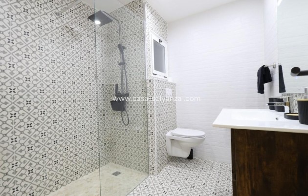Herverkoop - Appartement / flat - Torrevieja - Center