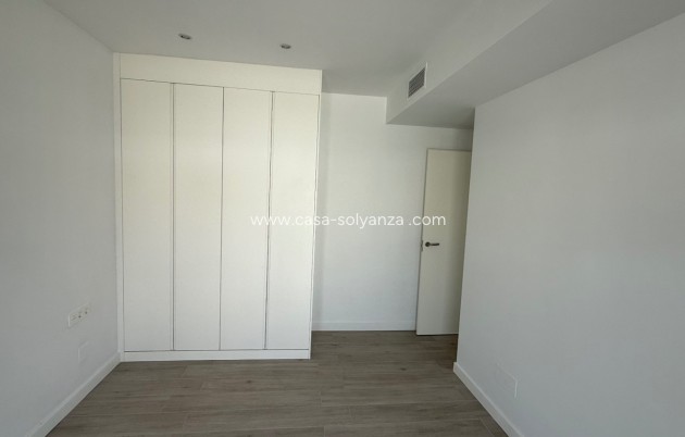 Herverkoop - Villa - Orihuela - Villamartin