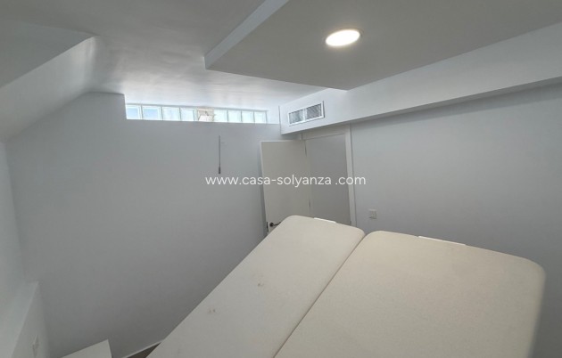 Herverkoop - Villa - Orihuela - Villamartin