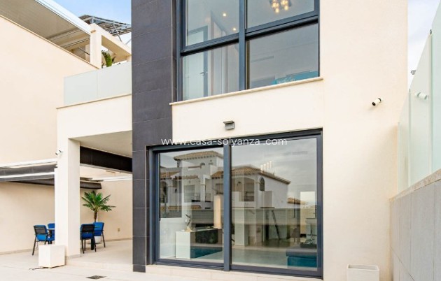 Herverkoop - Villa - Punta Prima