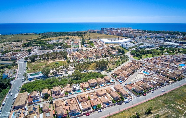 Reventa - Villa - Punta Prima