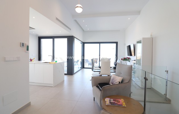 Resale - Villa - Ciudad Quesada - Pueblo Lucero