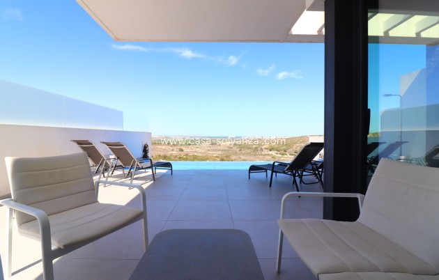 Resale - Villa - Ciudad Quesada - Pueblo Lucero